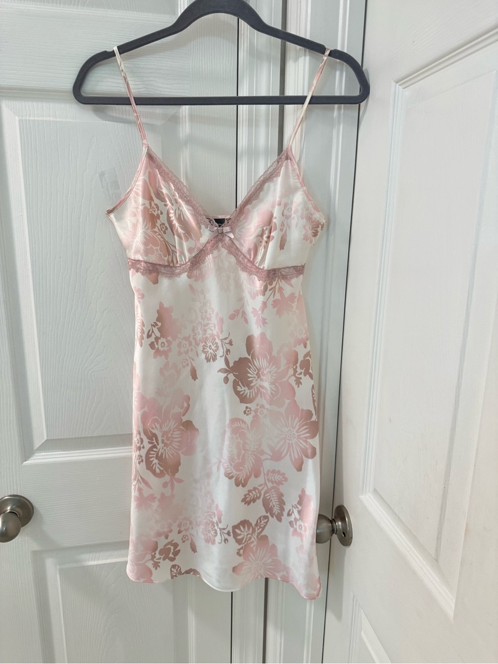 Vintage Apt9 floral print bow lace trim y2k slip dress size S rose gold pink